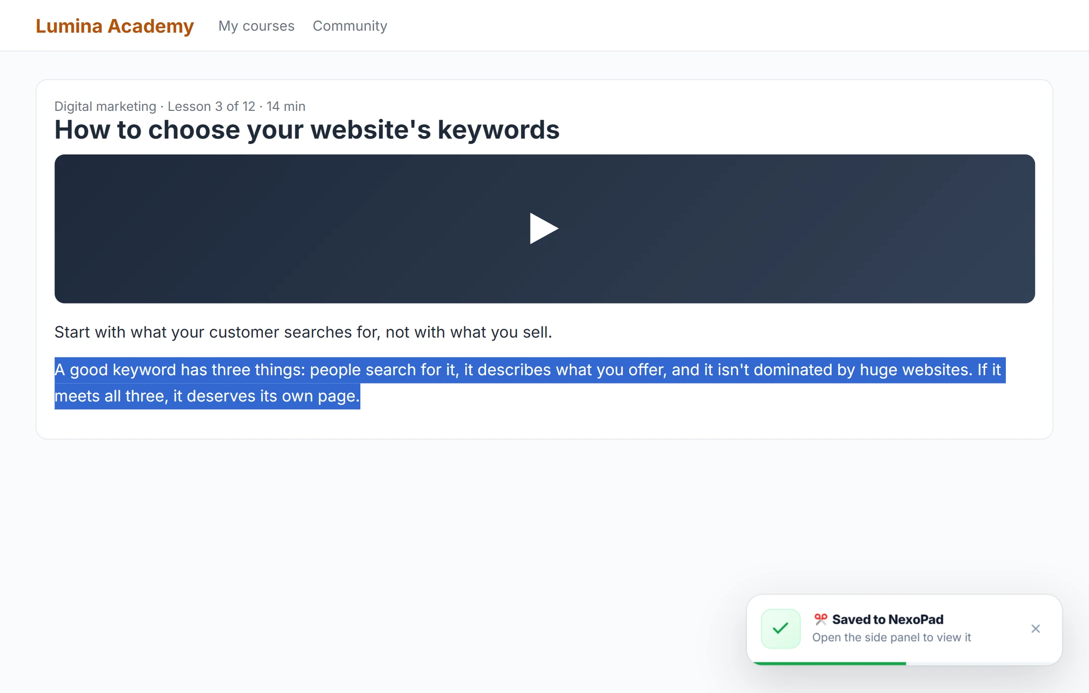 Lumina Academy lesson page, "How to choose your website's keywords", with a paragraph selected and the Saved to NexoPad notice