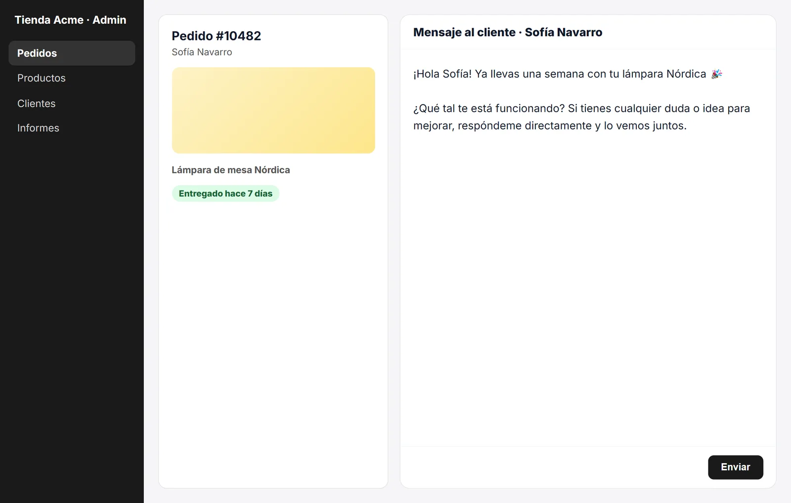 Mensaje de seguimiento posventa escrito en el panel de una tienda online